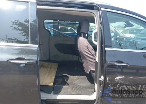 2019 Chrysler Pacifica Touring L из США, поврежденный, VIN 2C4RC1BG8KR508594